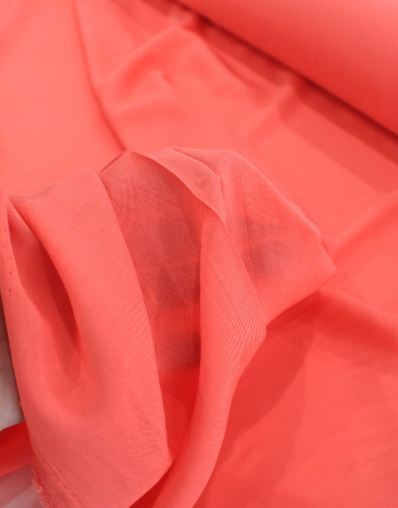 Tecido Cambraia de Viscose Coral