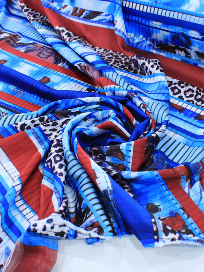 Tecido Crepe Silk Animal Print e Geométrico Azul e Marsala