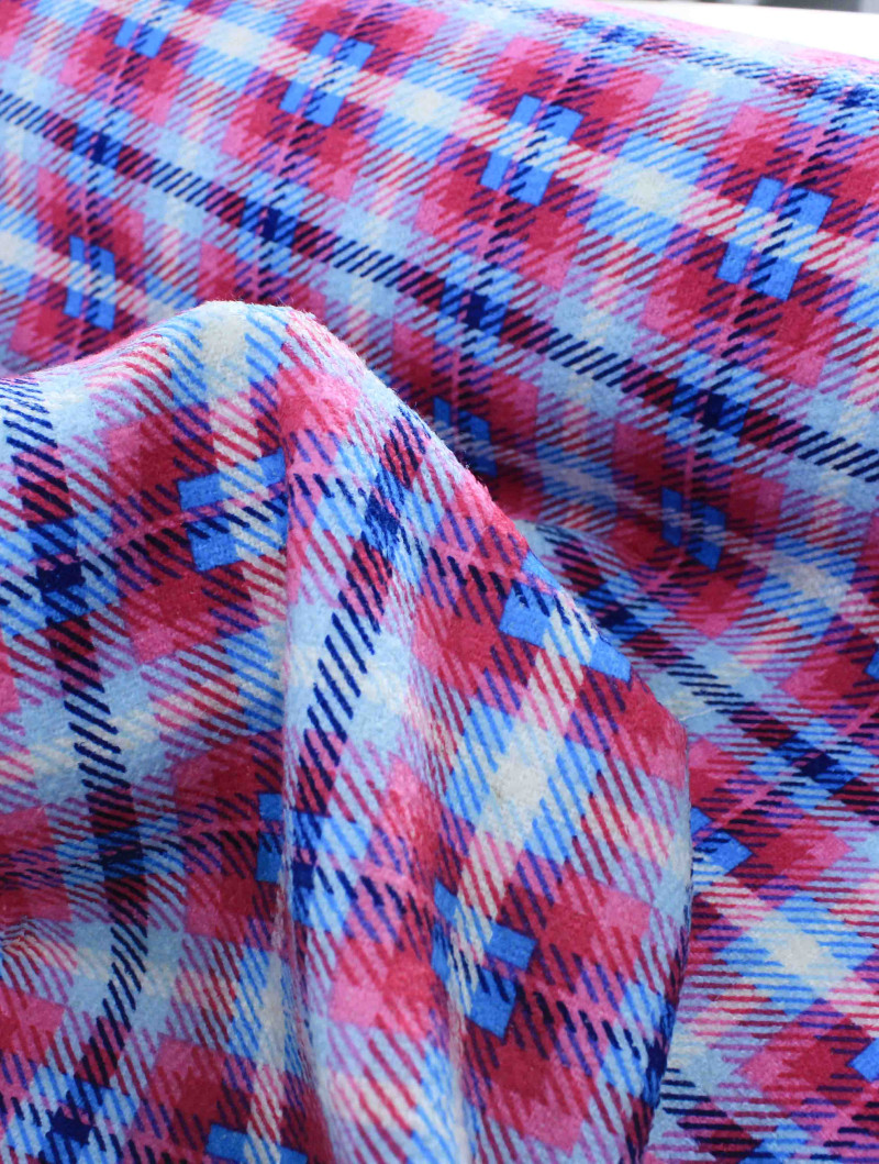 Tecido Tweed Italiano Xadrez Rosa e Azul
