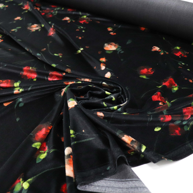 Tecido Veludo Italiano Rosas Preto
