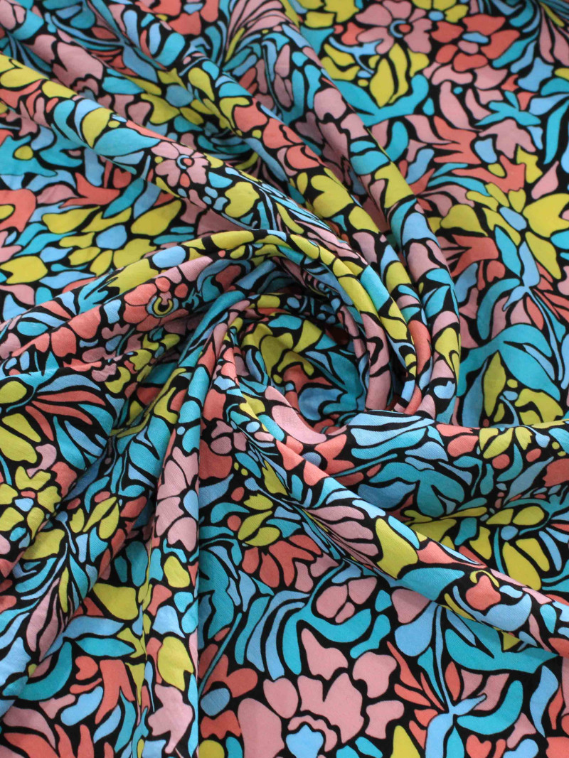 Tecido Viscose Mista com Poliamida Floral Colorido