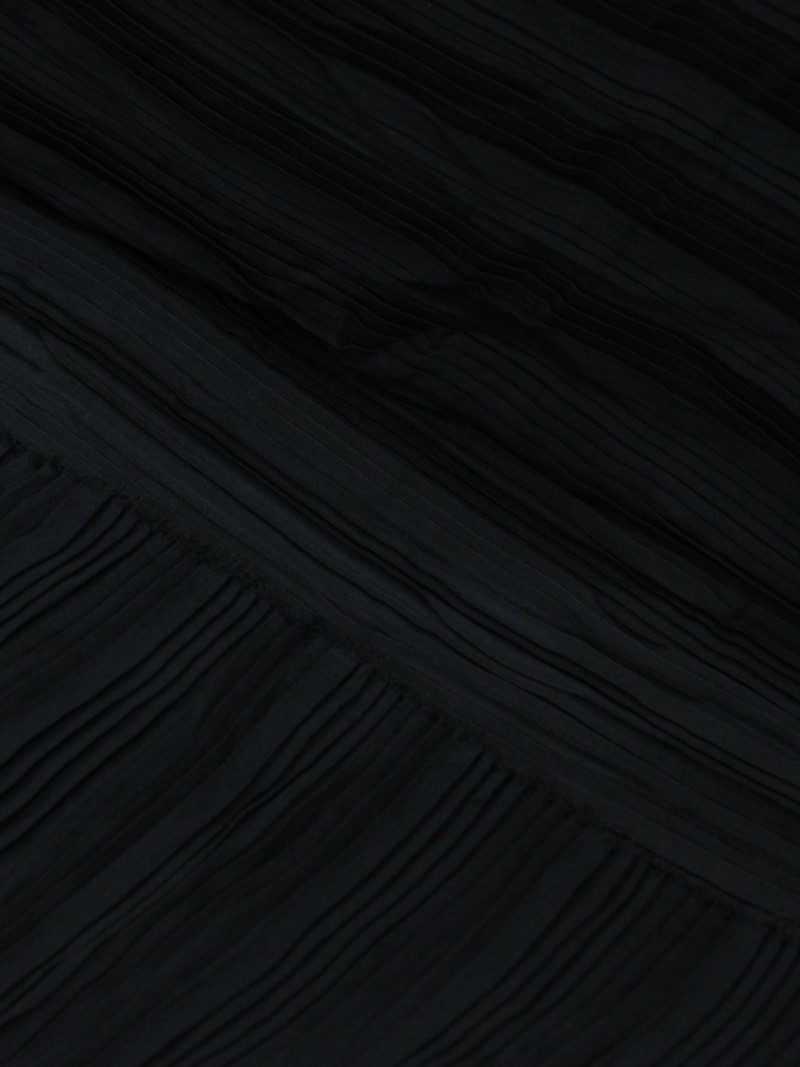 Tecido Crepe Plissado Preto
