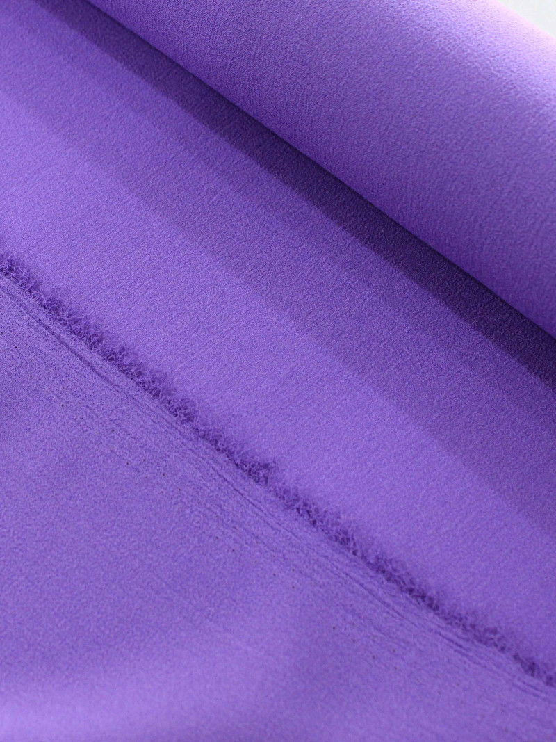 Tecido Crepe Salina Roxo