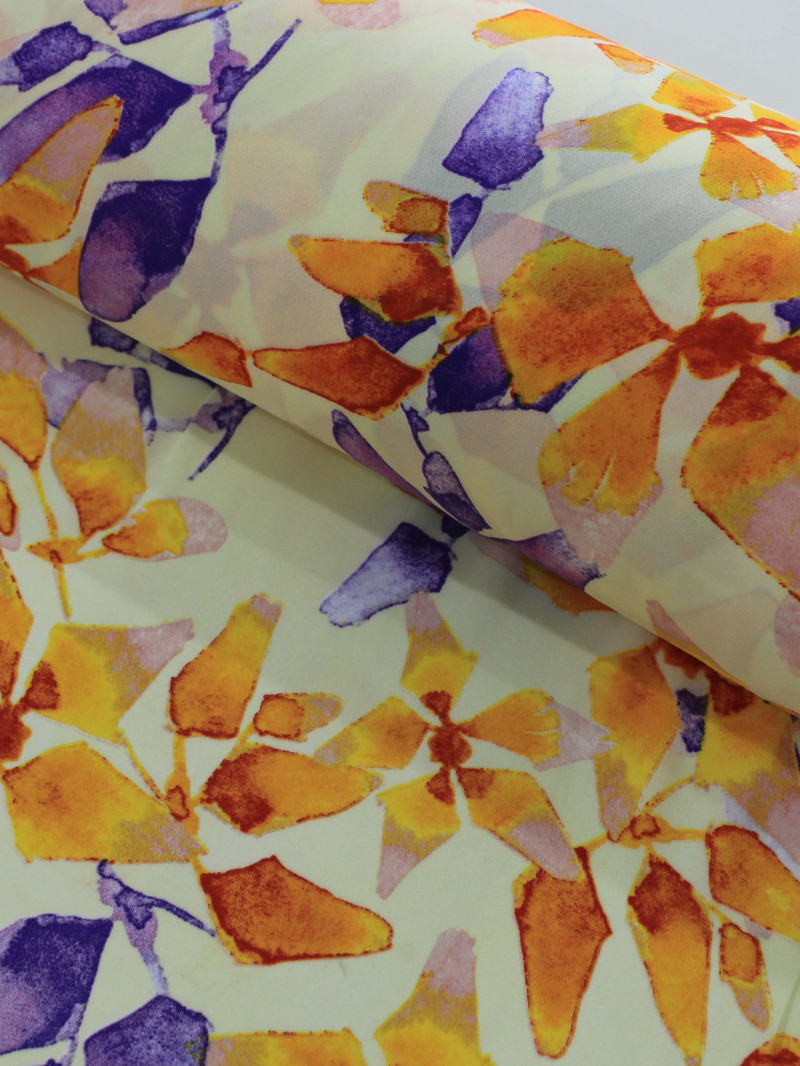 Tecido Crepe GGT Folhagens Laranja e Roxo