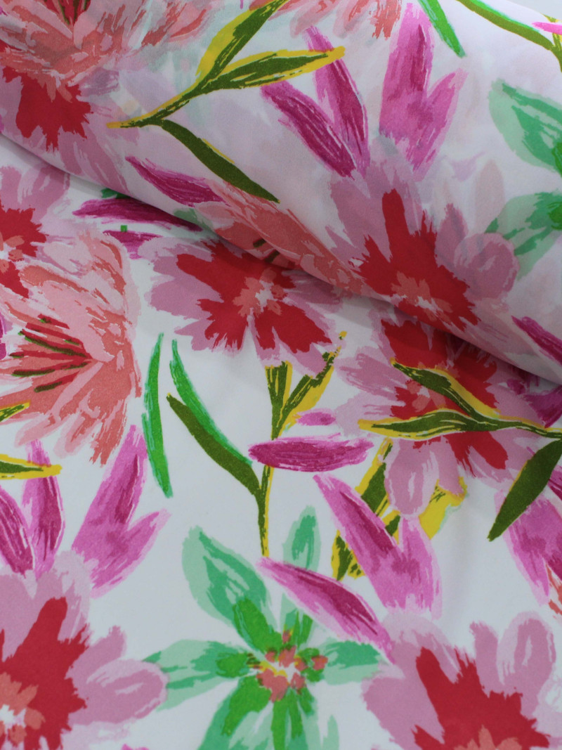 Tecido Crepe GGT Flores Tons de Rosa e Verde