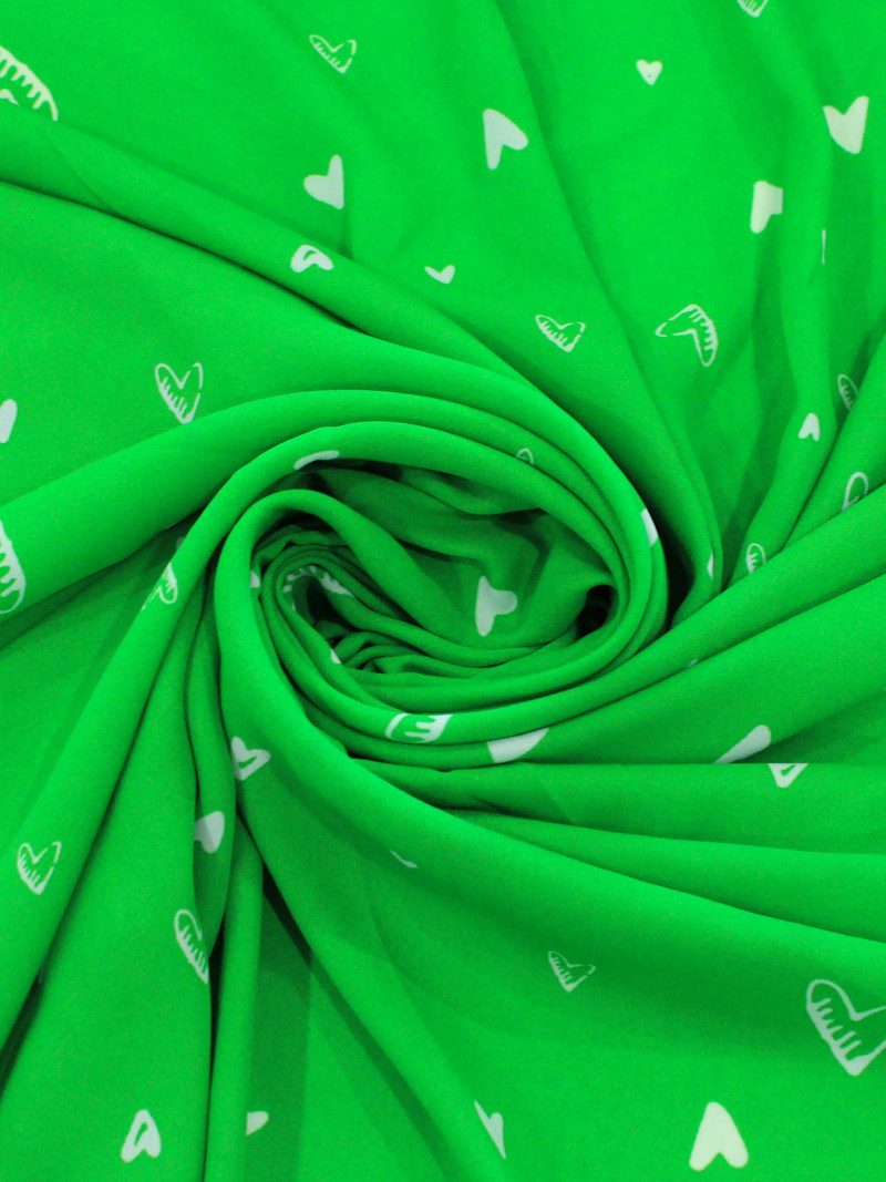 Tecido Crepe GGT Corações Verde e Branco