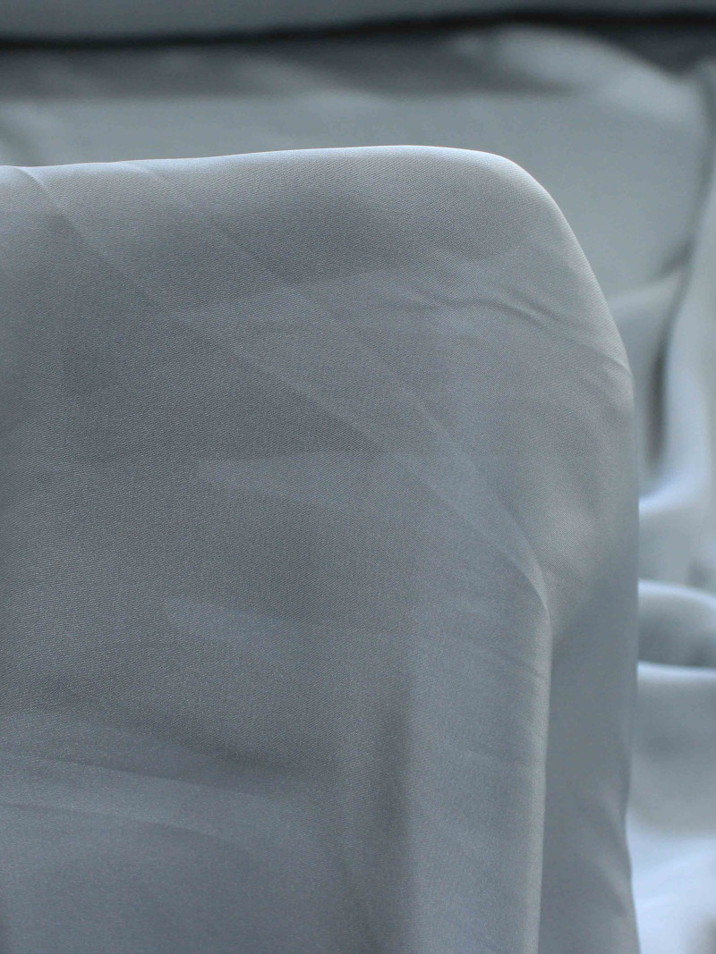 Tecido Crepe Silk Cinza 