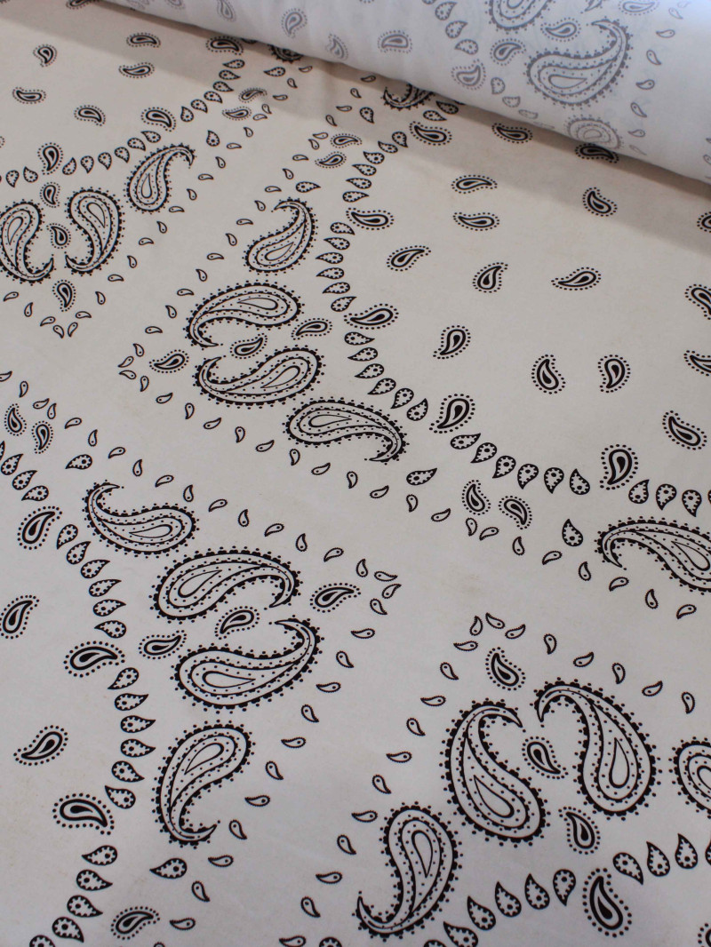 Tecido Viscose Premium Bandana Cashmere Bege e Preto