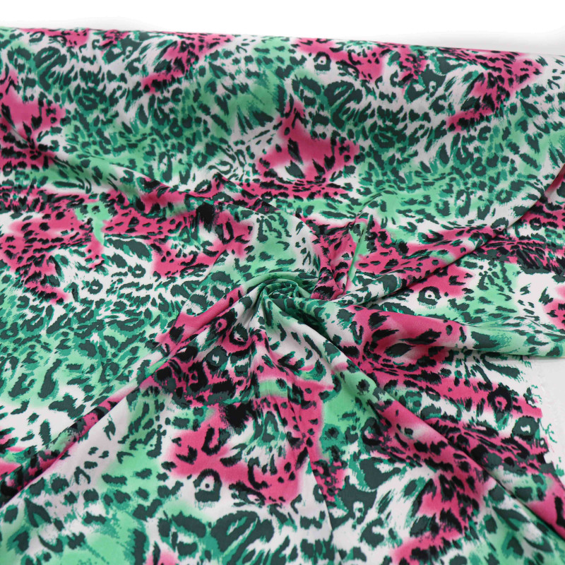 Tecido Viscose Animal Print Verde e Rosa