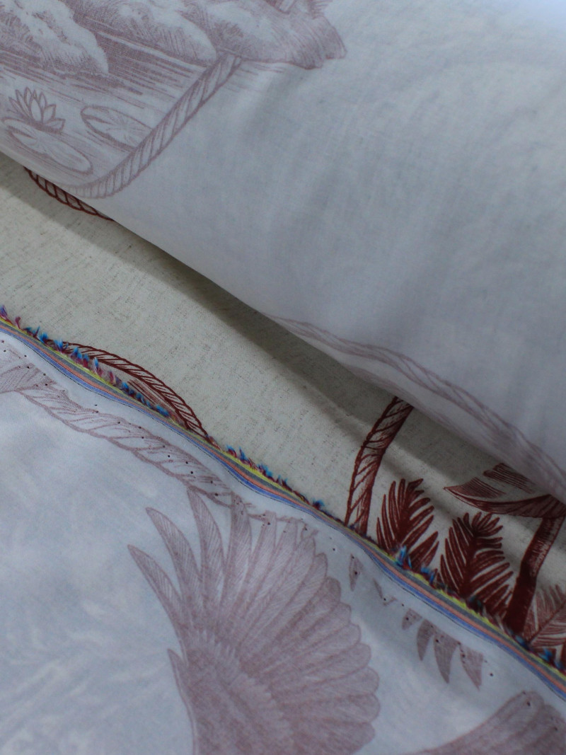 Tecido Viscose Premium Toile de Jouy Tropical Vinho e Creme