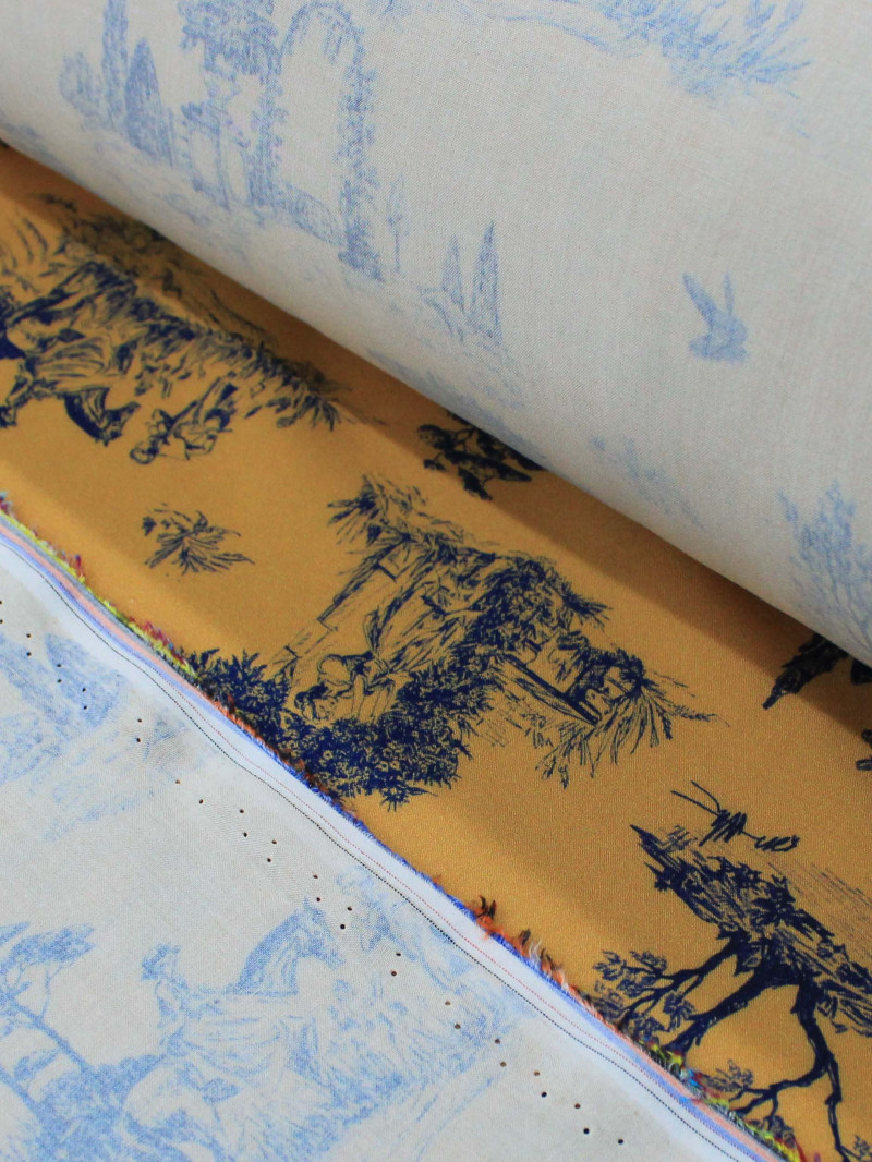 Tecido Viscose Premium Paisagem Savana Mostarda e Azul