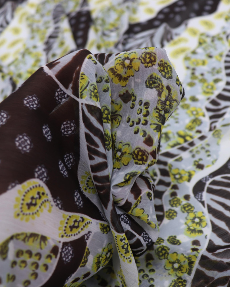 Tecido Crepe Chiffon Estampa Diversa em Recortes Marrom e Amarelo