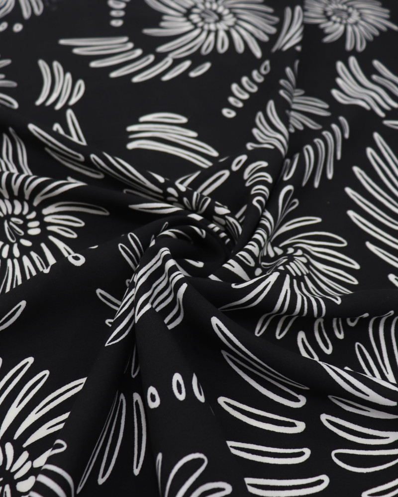 Tecido Viscose Espirais Branco e Preto