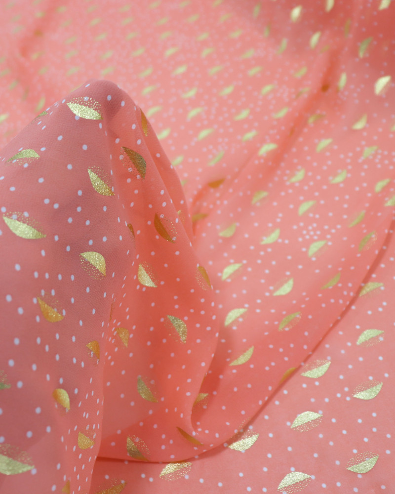 Tecido Crepe Chiffon Toque de Seda com Foil Micro Poá Branco e Coral