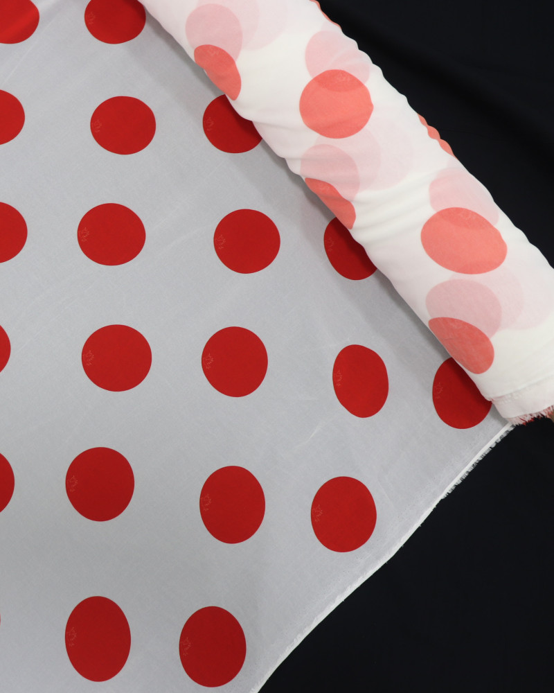Tecido Crepe Chiffon Macro Poá Vermelho e Branco com Micro Pássaros