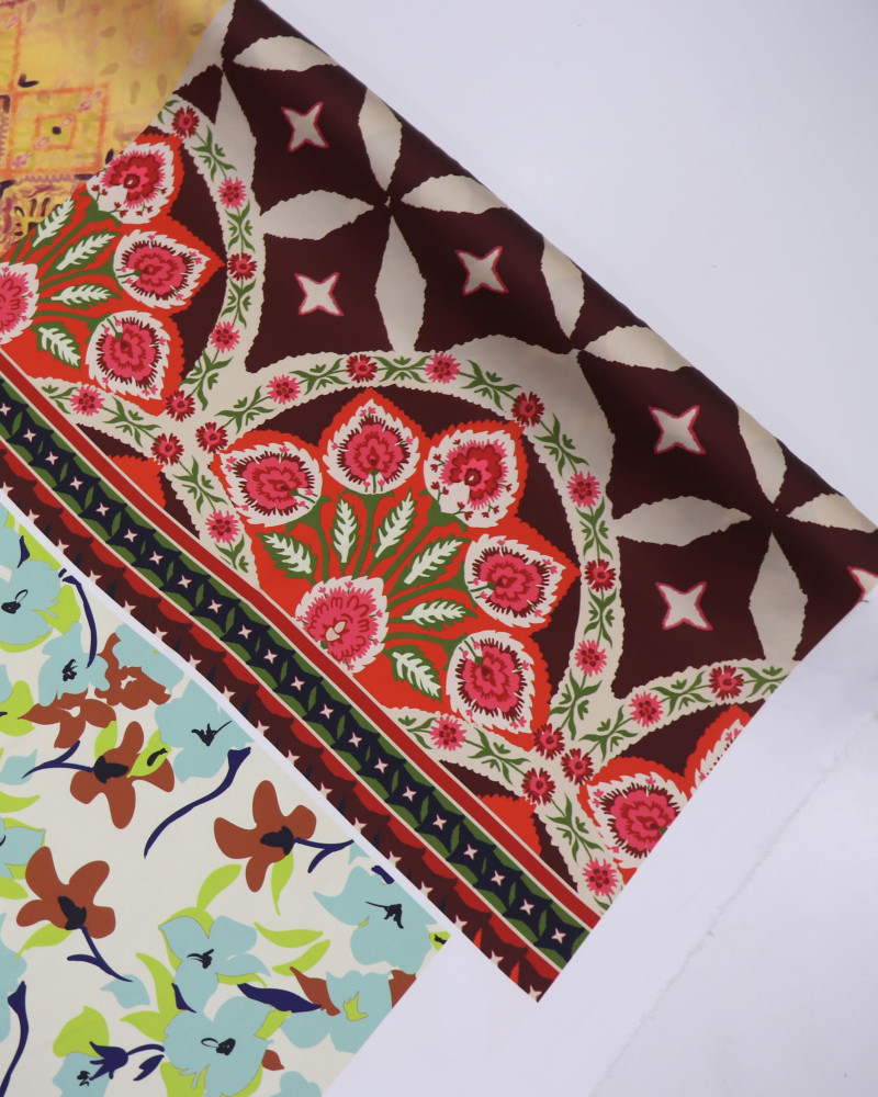 Tecido Crepe Silk Italiano Quadrados Multi Estampas