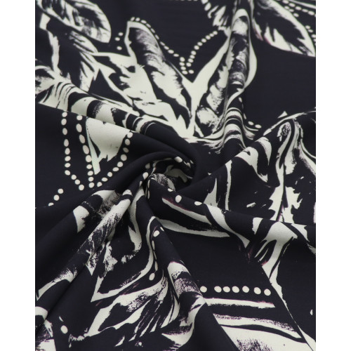 Tecido Viscose Italiano Macro Folhagem e Pontos Creme e Preto