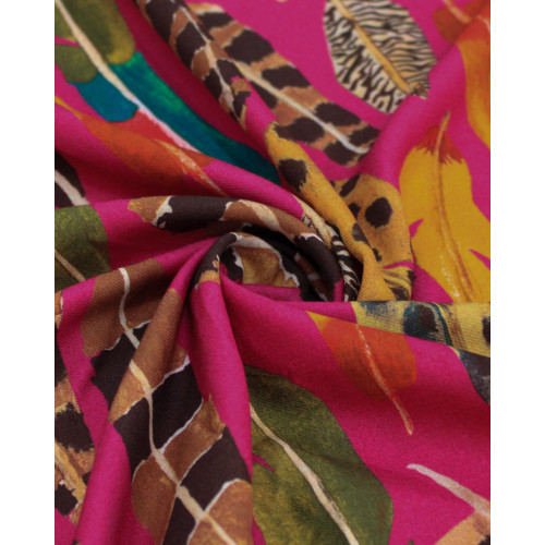 Tecido Viscose Sarjada Premium Penas Estampadas Colorido e Rosa Pink