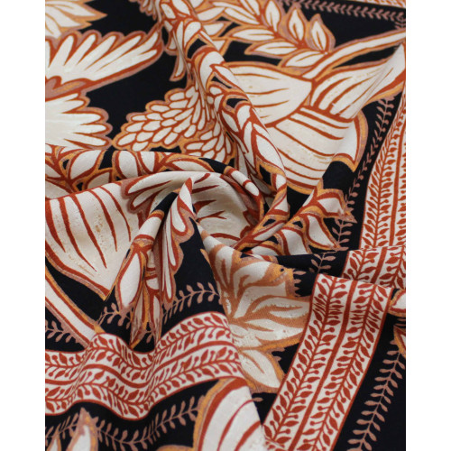 Tecido Viscose Texturizada Ramos e Pássaros em Recortes Tons Terrosos e Preto