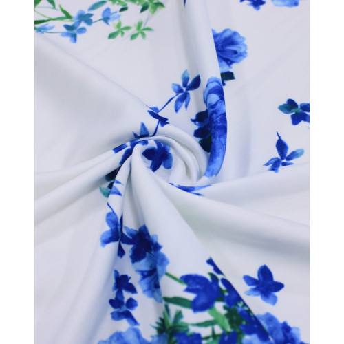 Tecido Crepe Salinas Sarjada Ramos Florais Verde, Azul e Branco