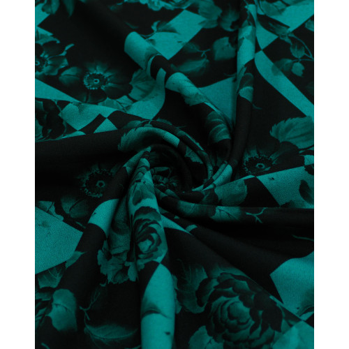 Tecido Micro Fibra Alfaiataria Flores em Recortes Irregulares Preto e Verde