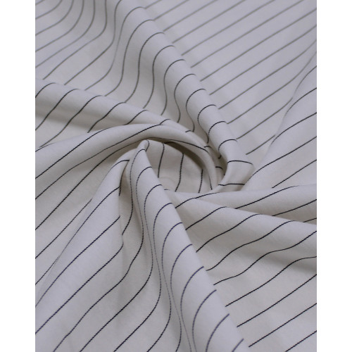 Tecido Alfaitaria de Viscose Risca de Giz Preto e Offwhite