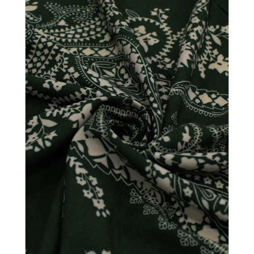 Tecido Viscose Arabescos em Cashmere Offwhite e Verde Militar
