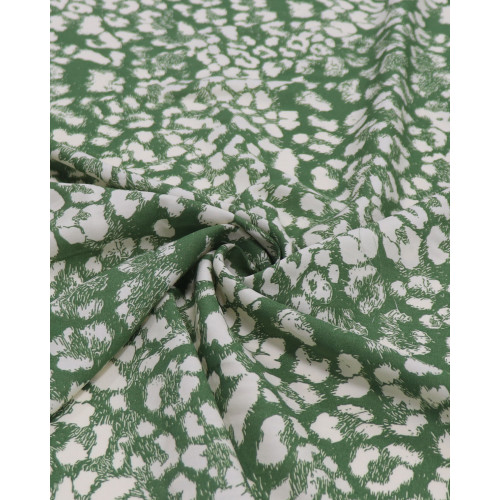 Tecido Viscose Animal Print Creme e Verde (0.5m)