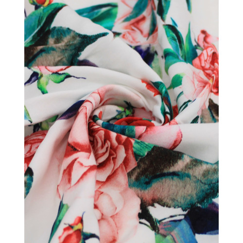Tecido Viscose Italiano Ramos de Rosas Colorido e Branco