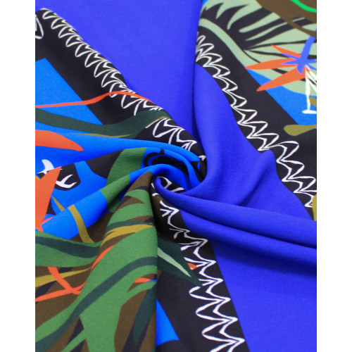 Tecido Crepe Koshibo Leve Italiano Estampa Lenço Macro Folhas Colorido e Tons de Azul