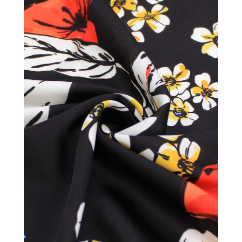 Tecido Crepe Silk Italiano Macro Folhas e Flores Colorido e Preto