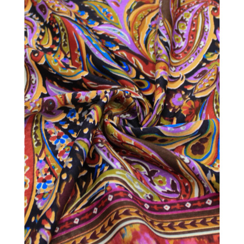 Tecido Viscose Mista Acetinada Italiano Barrado em Cashmeres Colorido e Preto