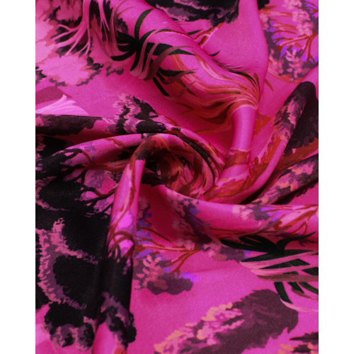 Tecido Viscose Acetinada Italiano Árvores Preto e Tons de Rosa