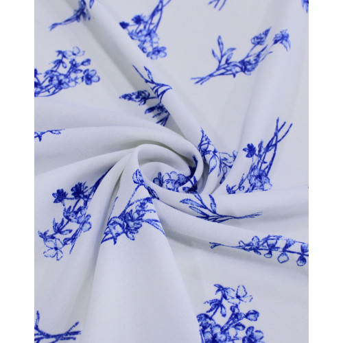 Tecido Crepe Koshibo Buquê Floral Azul e Branco