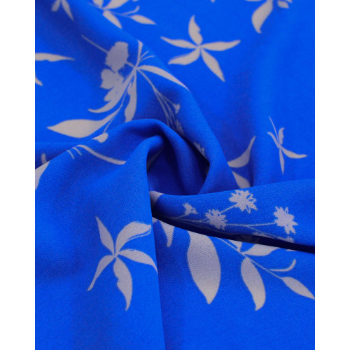 Tecido Crepe Koshibo Ramos Florais Branco e Azul Celeste