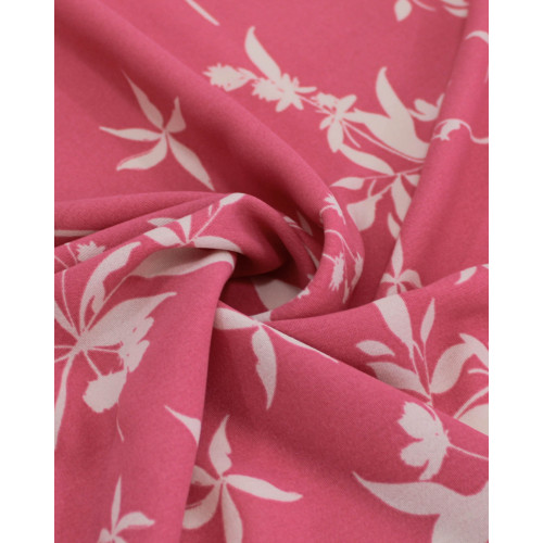 Tecido Crepe Koshibo Ramos Florais Branco e Rosa Chiclete