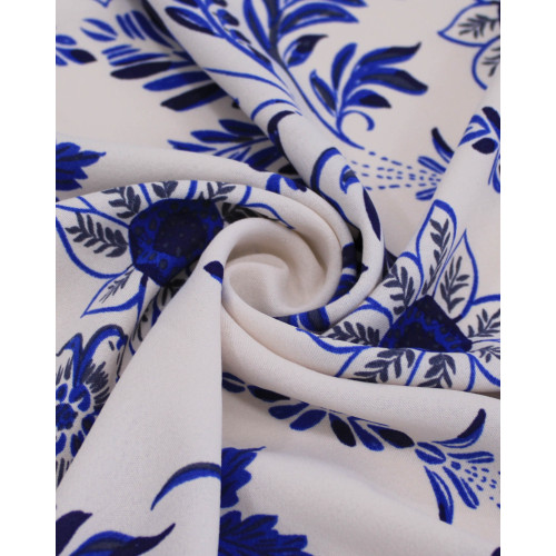 Tecido Crepe Koshibo Folhas e Flores Tons de Azul e Branco