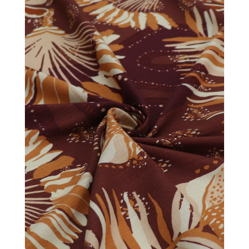 Tecido Viscose Texturizada Folhagens e Desenho Étnico Tons Terrosos