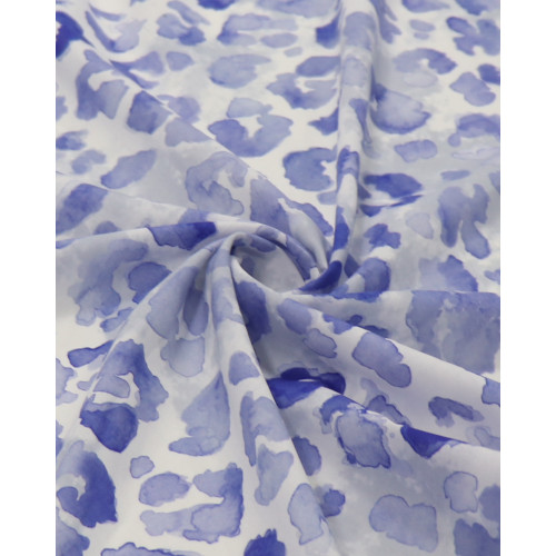 Tecido Cambria de Algodão Italiano Animal Print Azul Jeans e Branco