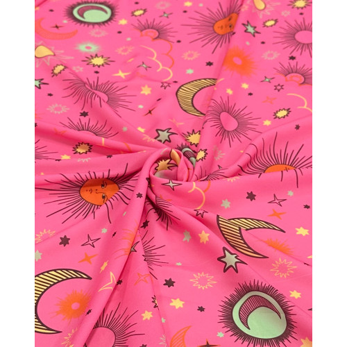 Tecido Crepe Koshibo Leve Constelação Colorido e Rosa (COM DETALHES)