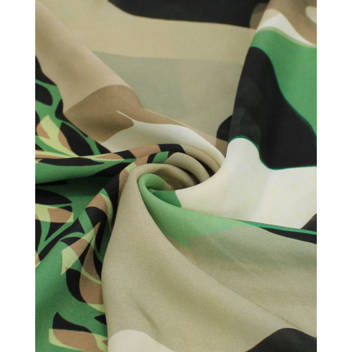 Tecido Crepe Chiffon Italiano Barrado Triplo Macro Flores Abstratas Bege, Verde e Offwhite