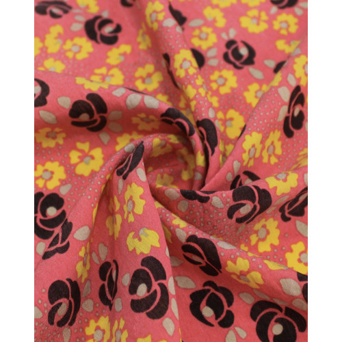 Tecido Viscose Mista com Poliamida Micro Tapete Floral Amarelo, Preto e Coral
