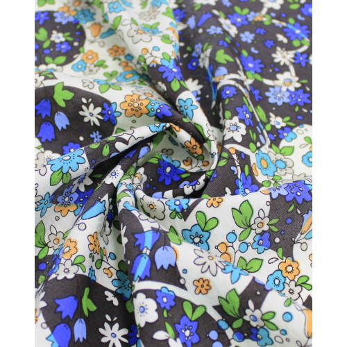 Tecido Viscose Mista com Poliamida Grosso Tapete Floral Tons Frios, Preto e Offwhite