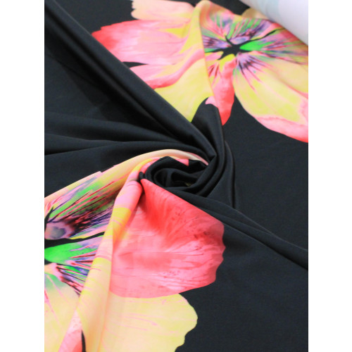 Tecido Crepe Italiano Maxi Flores Colorido e Preto