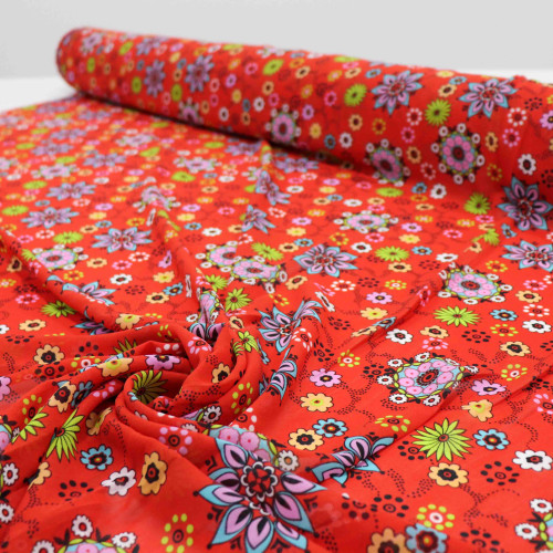 Tecido Crepe Chiffon Mandalas e Flores Vermelho