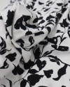 Tecido Viscose Acetinada Italiano Ramos de Folhas P/B