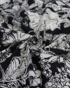 Tecido Tricoline Italiano Barrado Macro Floral Offwhite e Preto