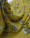 Tecido Crepe Silk Fino Italiano Flores em Batik Colorido e Amarelo Mostarda