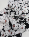 Tecido Viscose Desenho Floral Offwhite e Preto