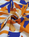 Tecido Viscose Texturizada Folhagem Abstrata Laranja, Azul e Branco